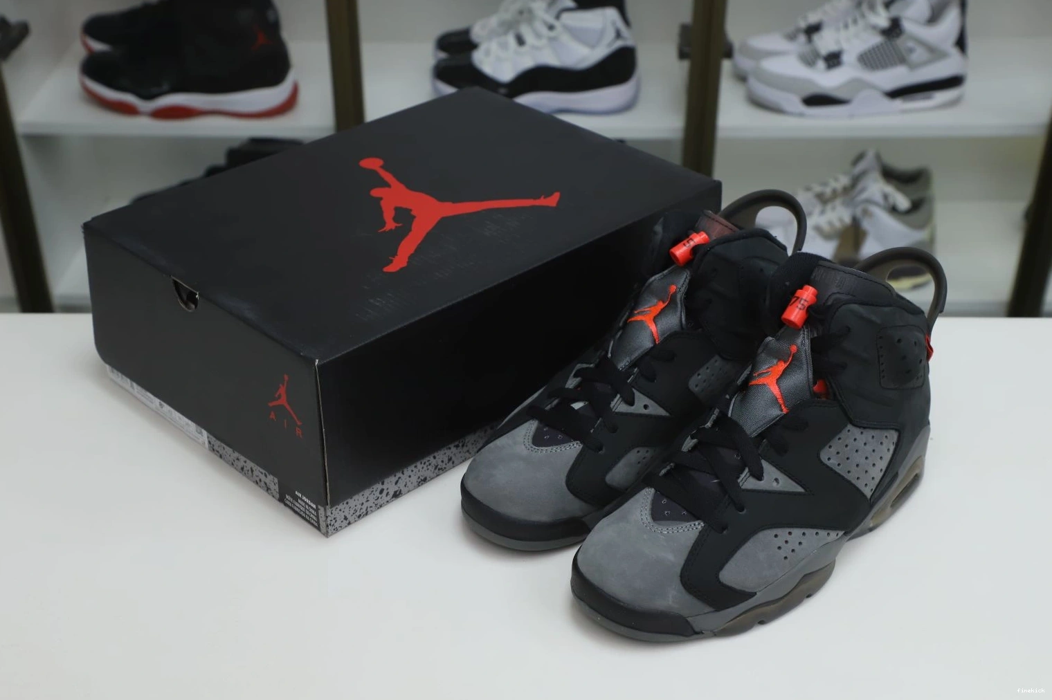 JORDAN RETRO X PARIS GREY' AIR SAINT-GERMAIN 'IRON 6 0105